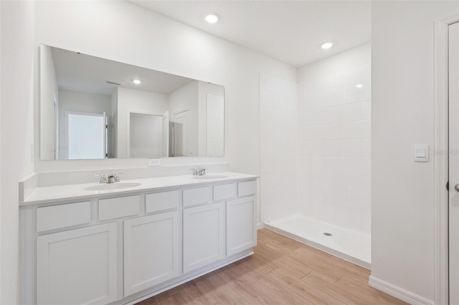 NORTHRIDGE RESERVE - Residential