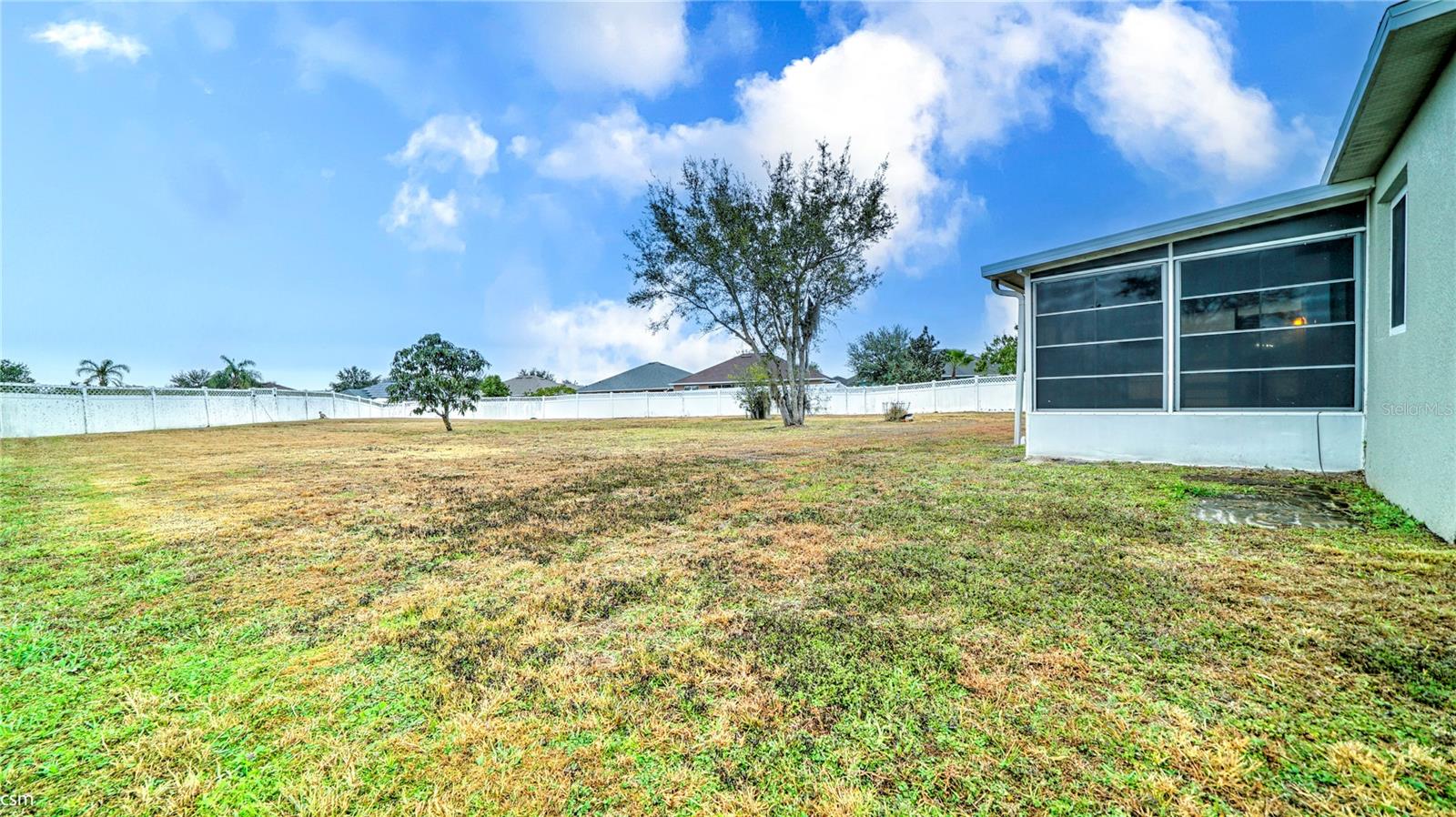 748775166 - Jen Dantas