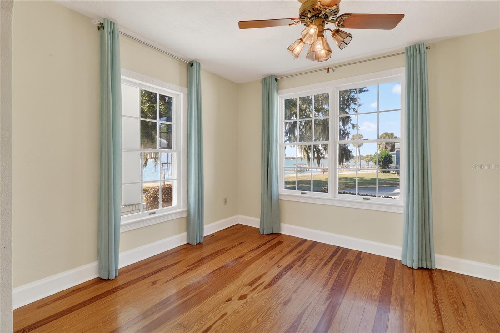 WINONA PARK - Residential