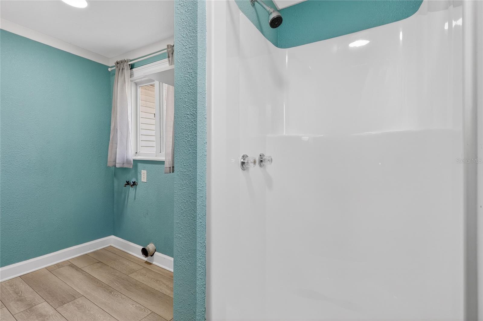 WINONA PARK - Residential