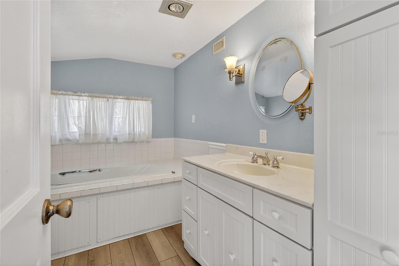 WINONA PARK - Residential