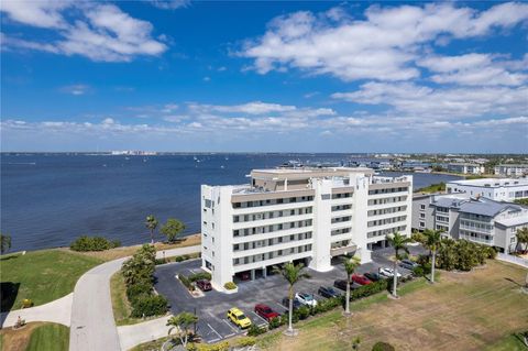 Condominium in PUNTA GORDA FL 1500 PARK BEACH CIRCLE.jpg