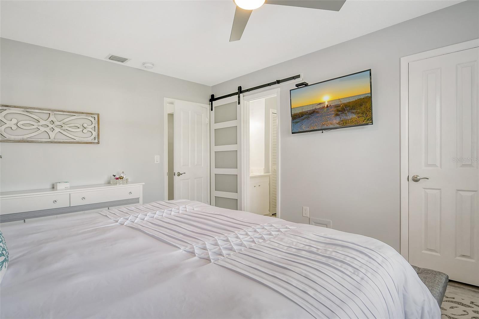 STRATHMORE RIVERSIDE VILLAS0 - Residential