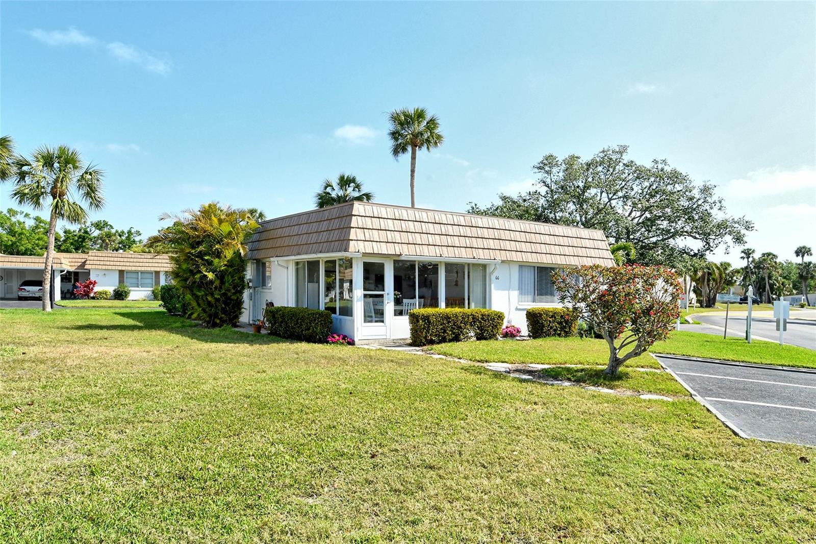 STRATHMORE RIVERSIDE VILLAS0 - Residential