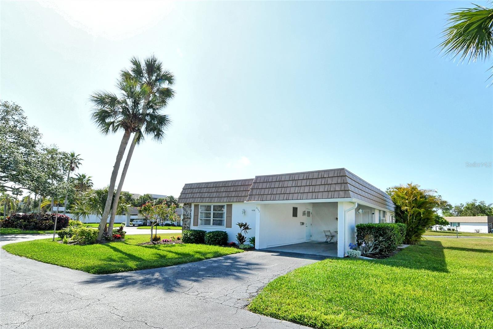 2752 RIVERBLUFF PLACE 66