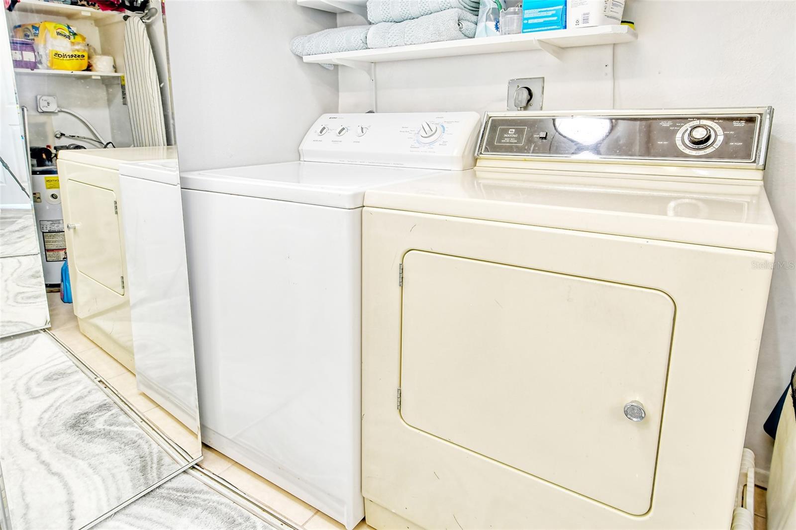 STRATHMORE RIVERSIDE VILLAS0 - Residential