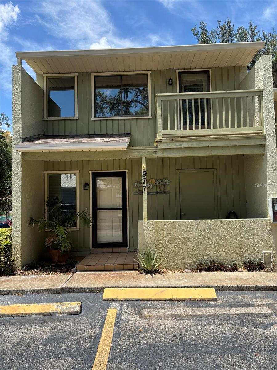 BAY STREET VILLAS - Residential