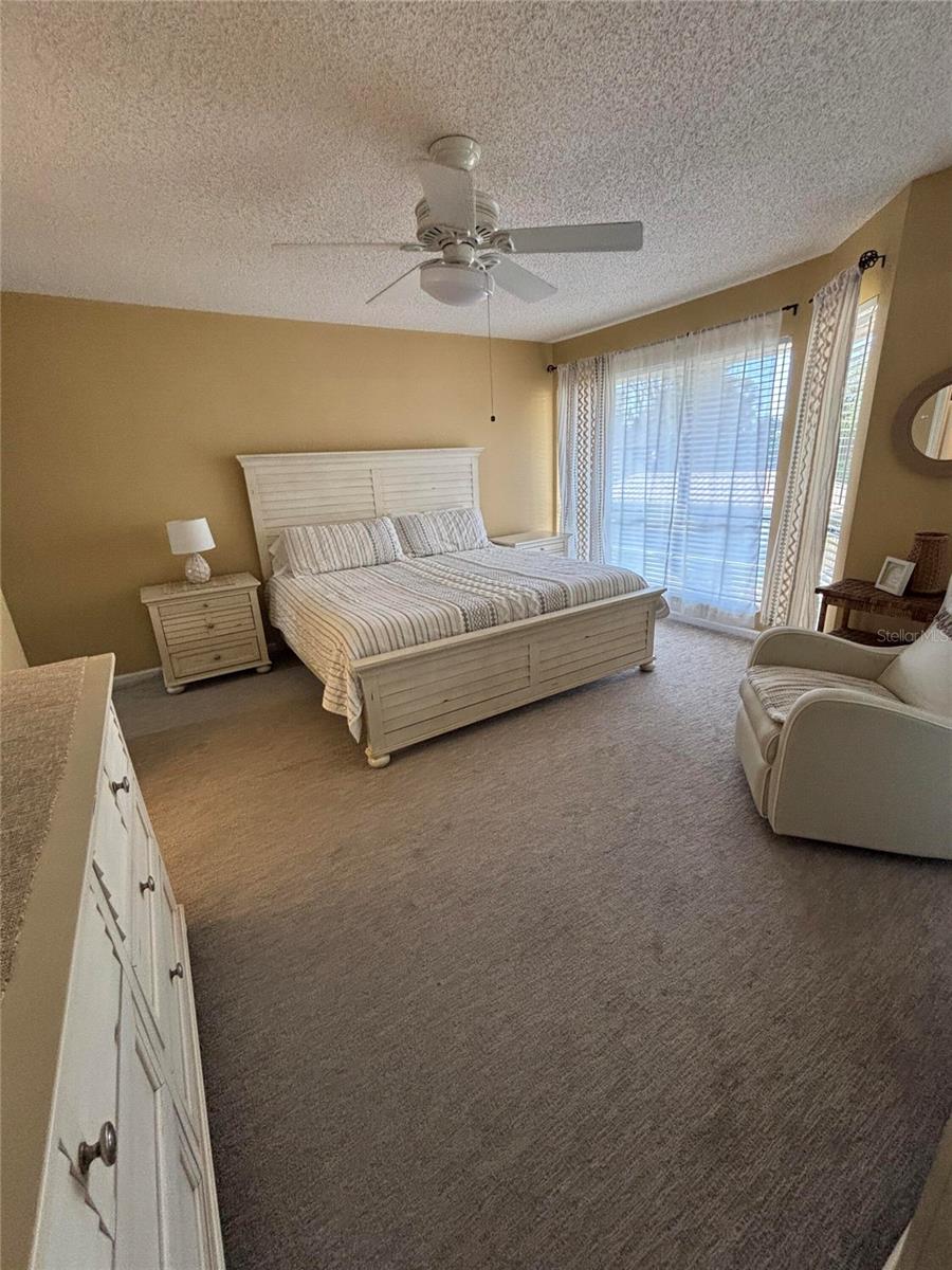 BAY STREET VILLAS - Residential