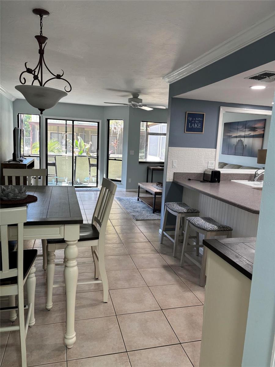 BAY STREET VILLAS - Residential