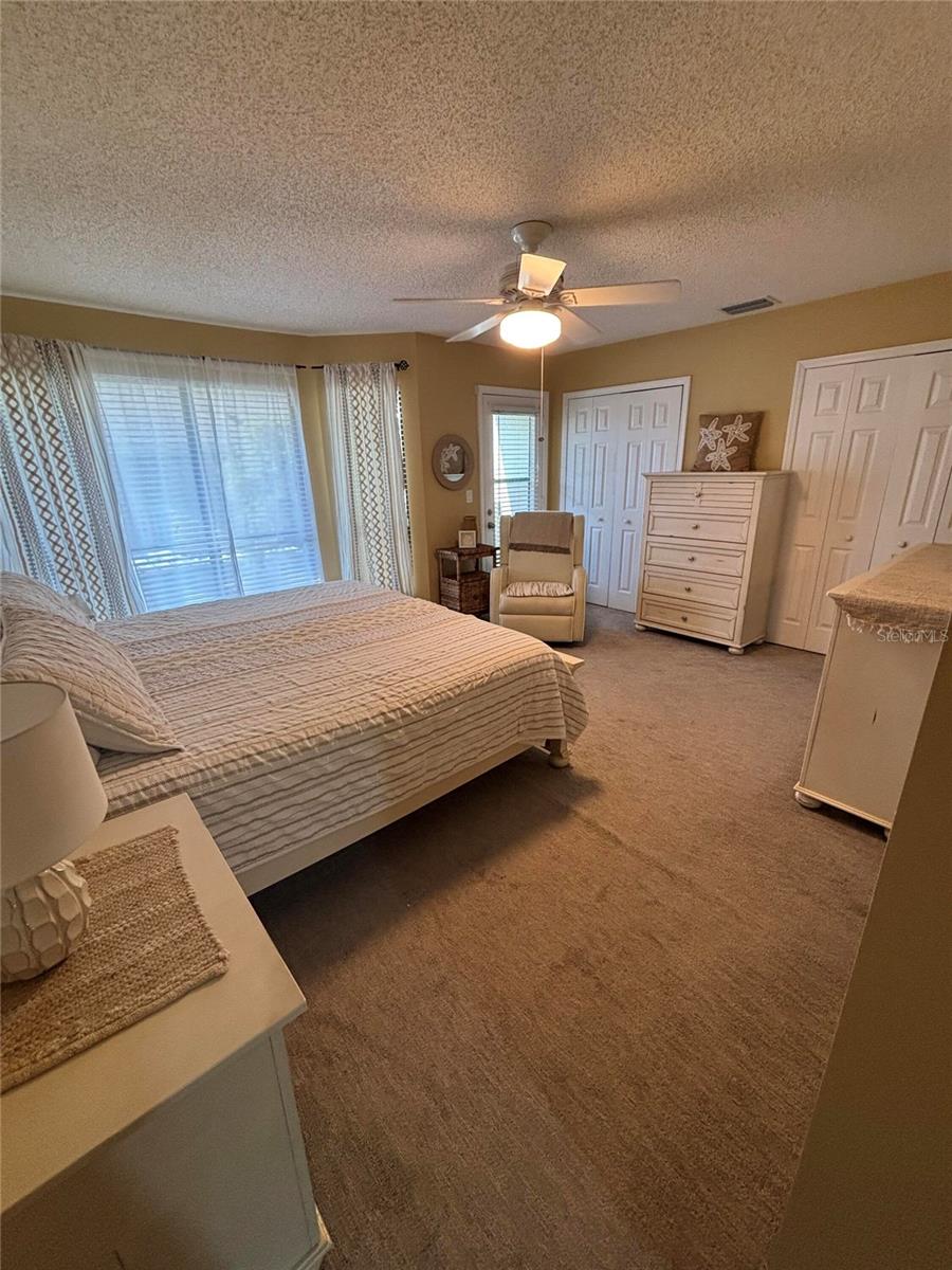 BAY STREET VILLAS - Residential