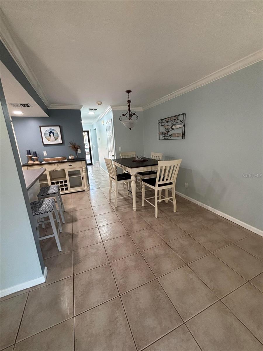 BAY STREET VILLAS - Residential