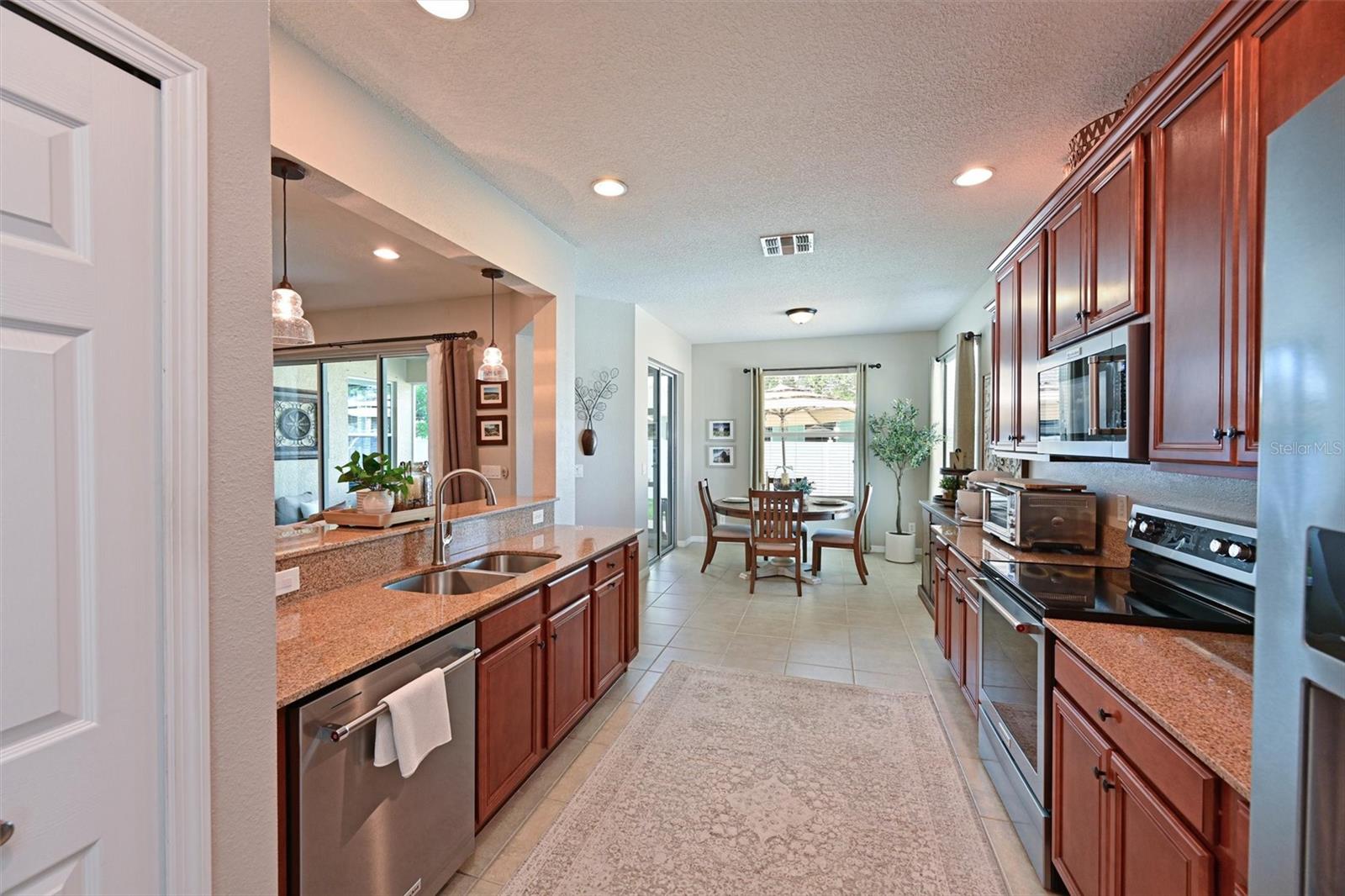 CROSSING CREEK VILLAGE PH I - Residential