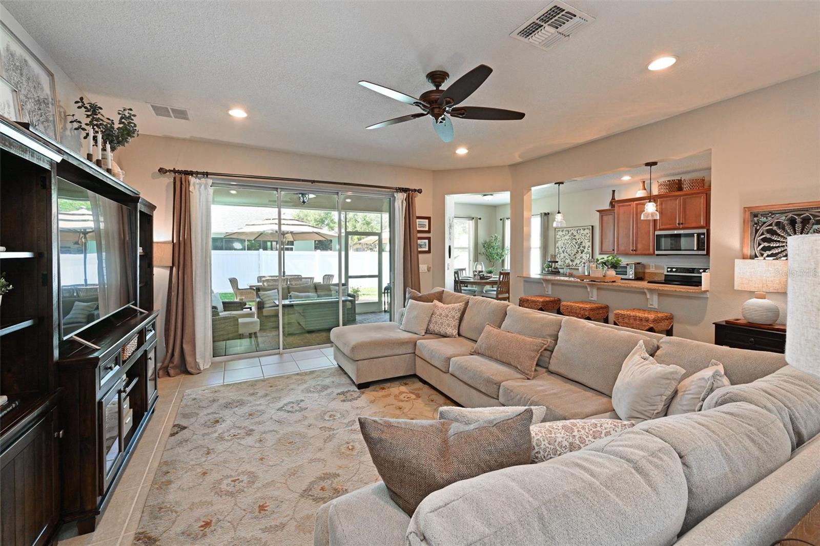 CROSSING CREEK VILLAGE PH I - Residential