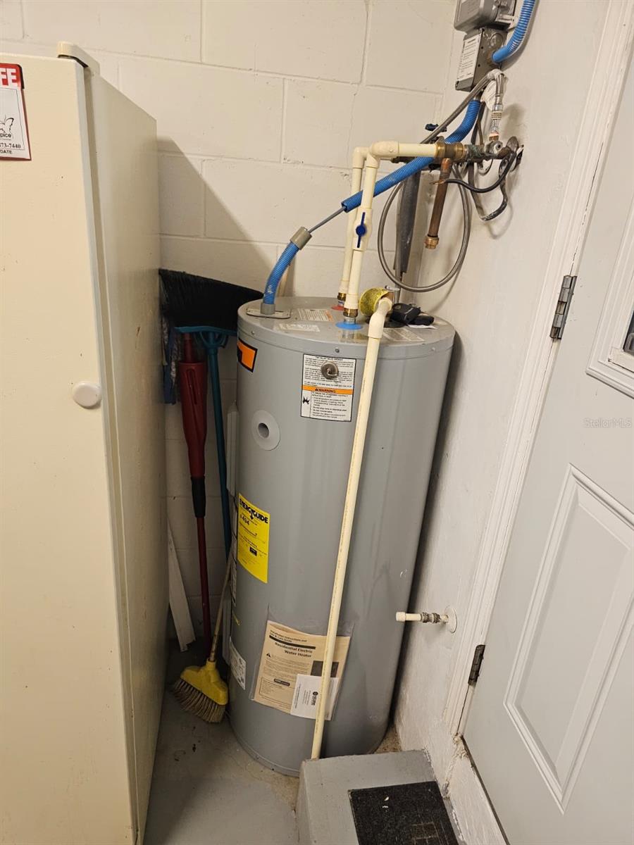 VILLAS/BELLEVIEW - Residential