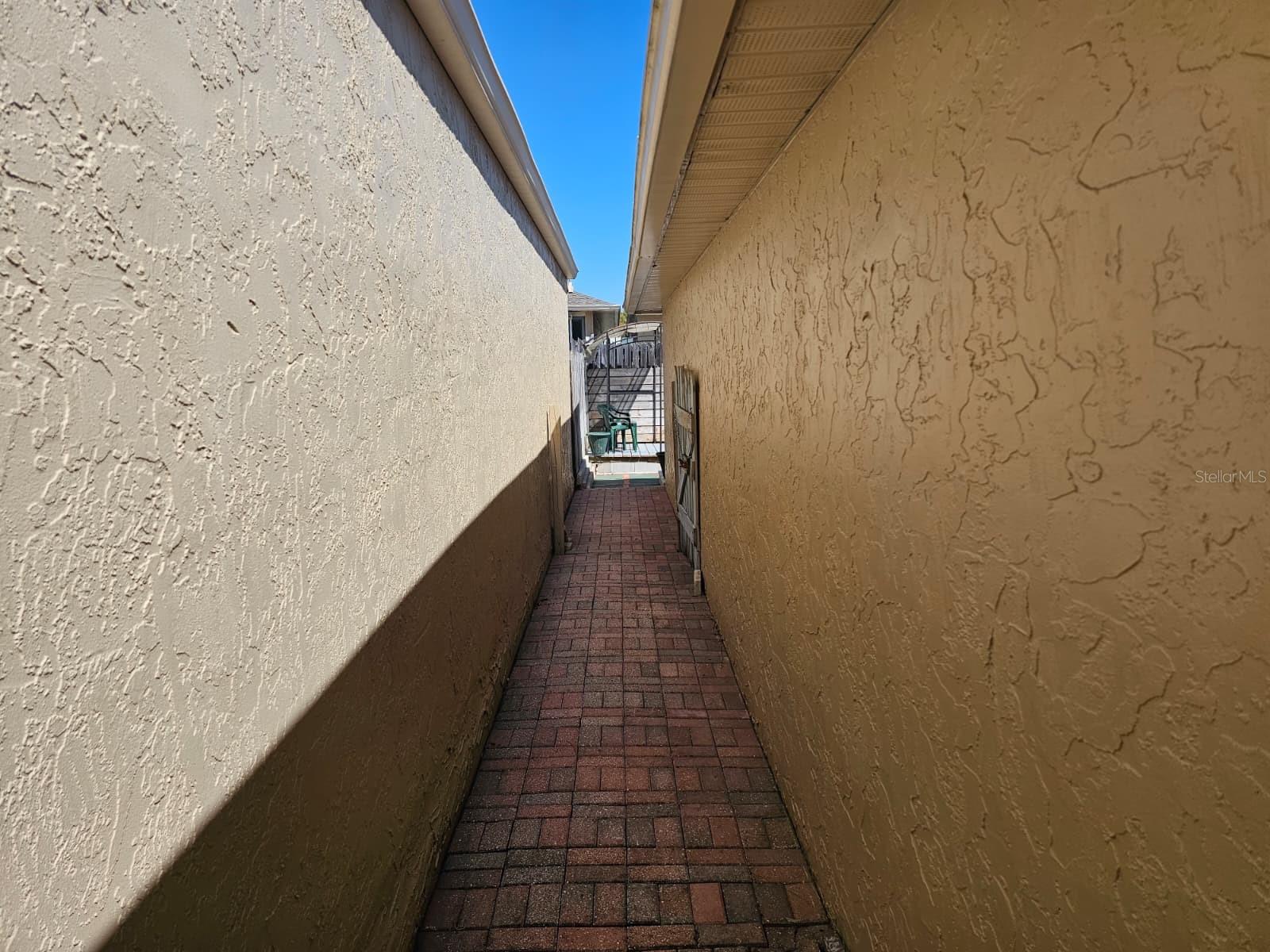 VILLAS/BELLEVIEW - Residential