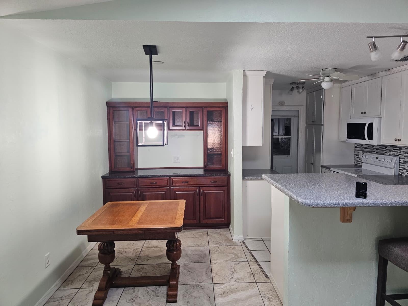 VILLAS/BELLEVIEW - Residential