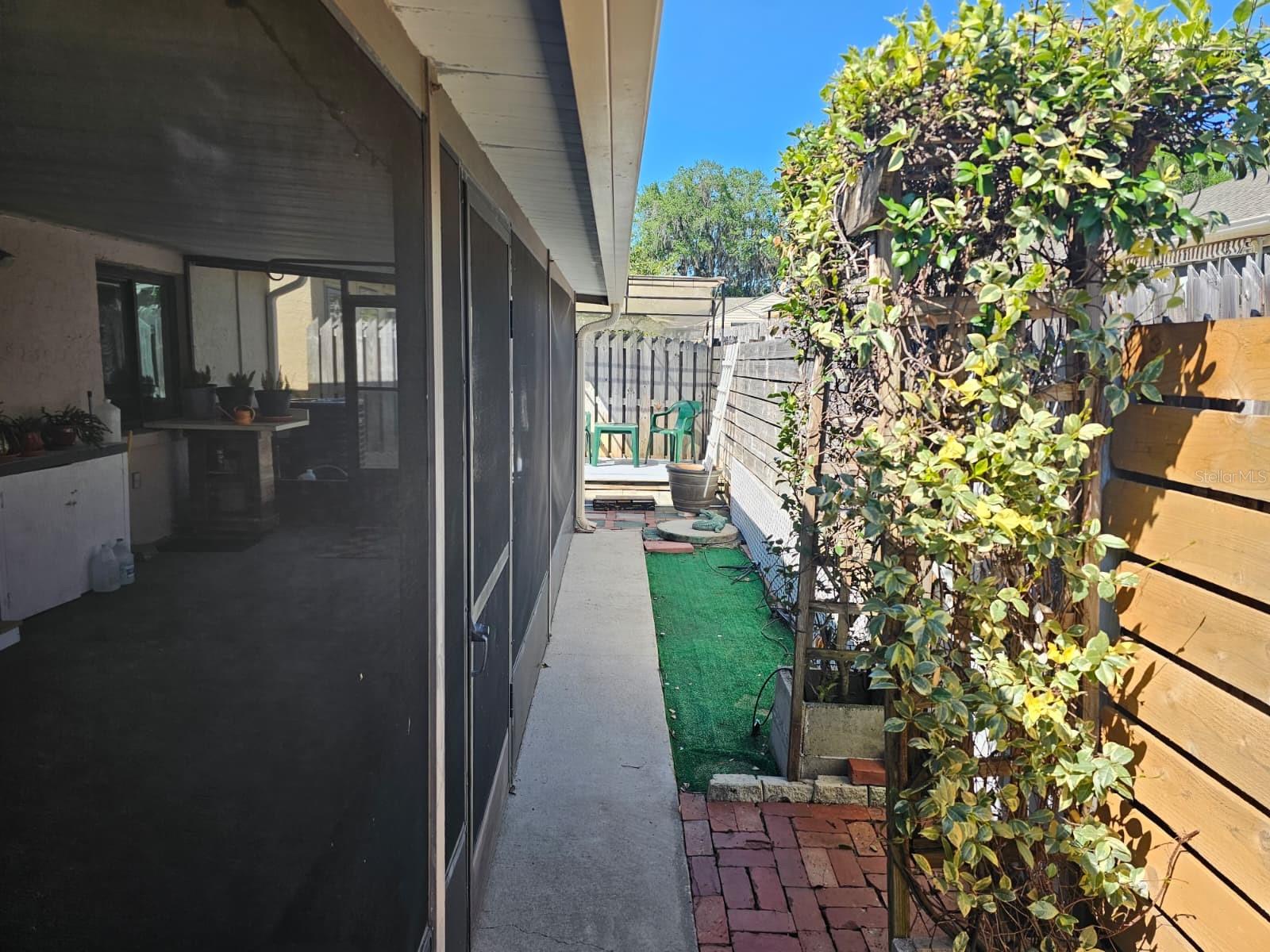 VILLAS/BELLEVIEW - Residential