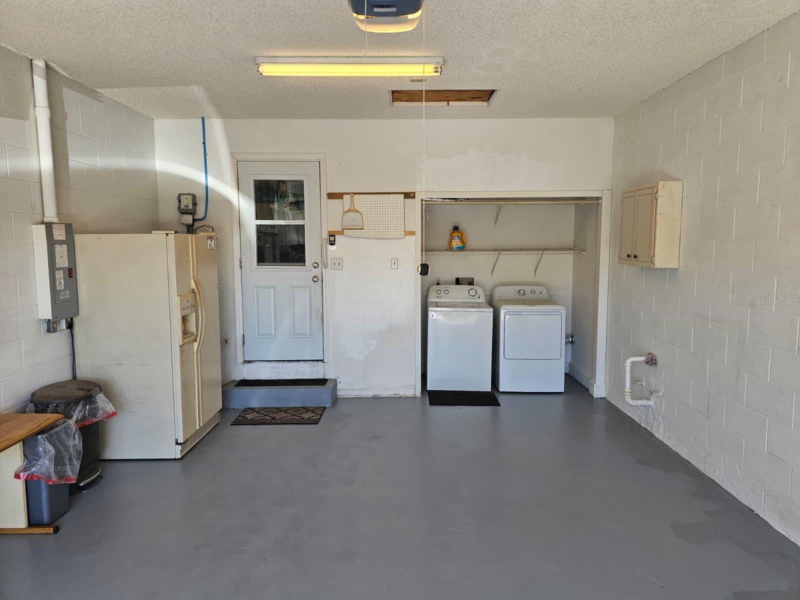 VILLAS/BELLEVIEW - Residential