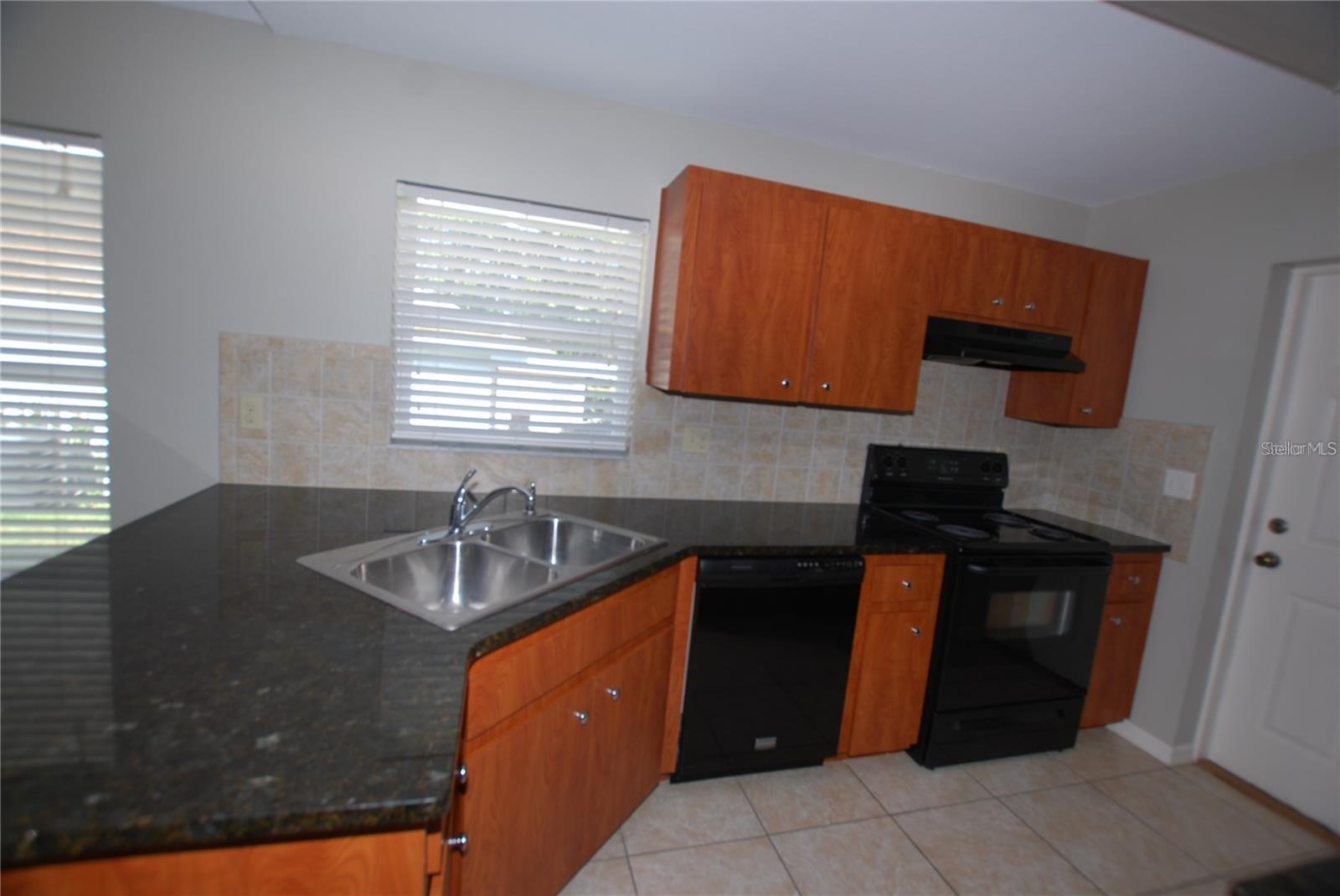 HORNEYS J T ADD 01 - Residential Lease