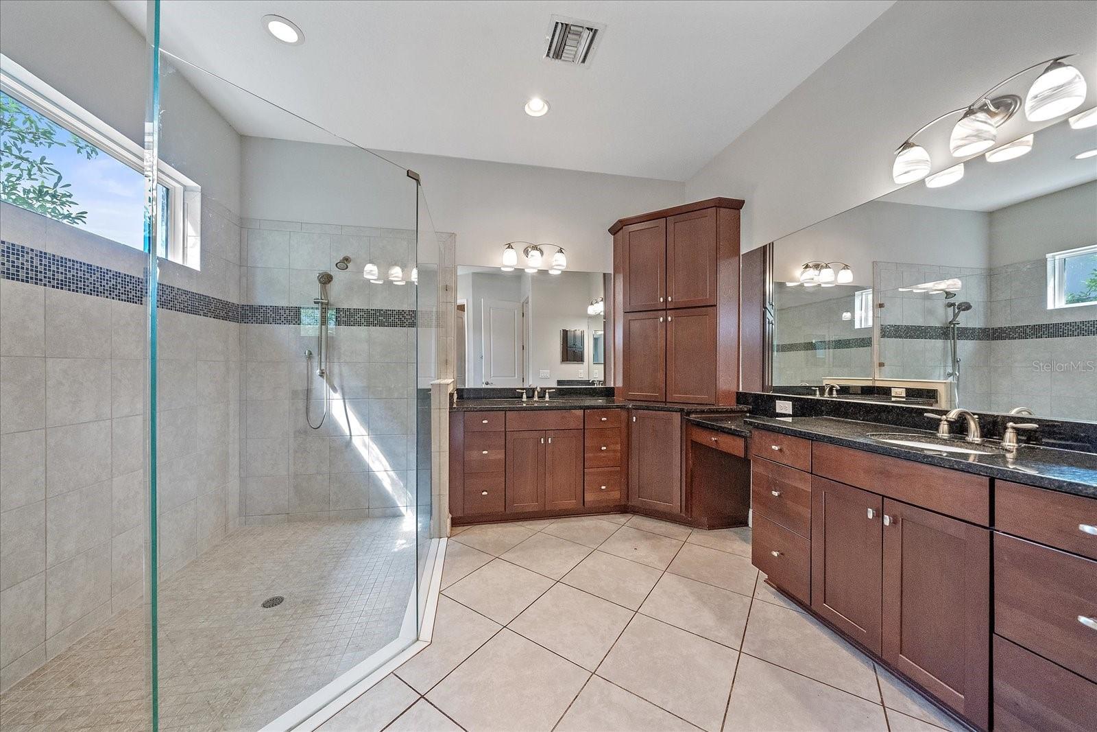 ARBOR LAKES ON PALMER RANCH - Residential