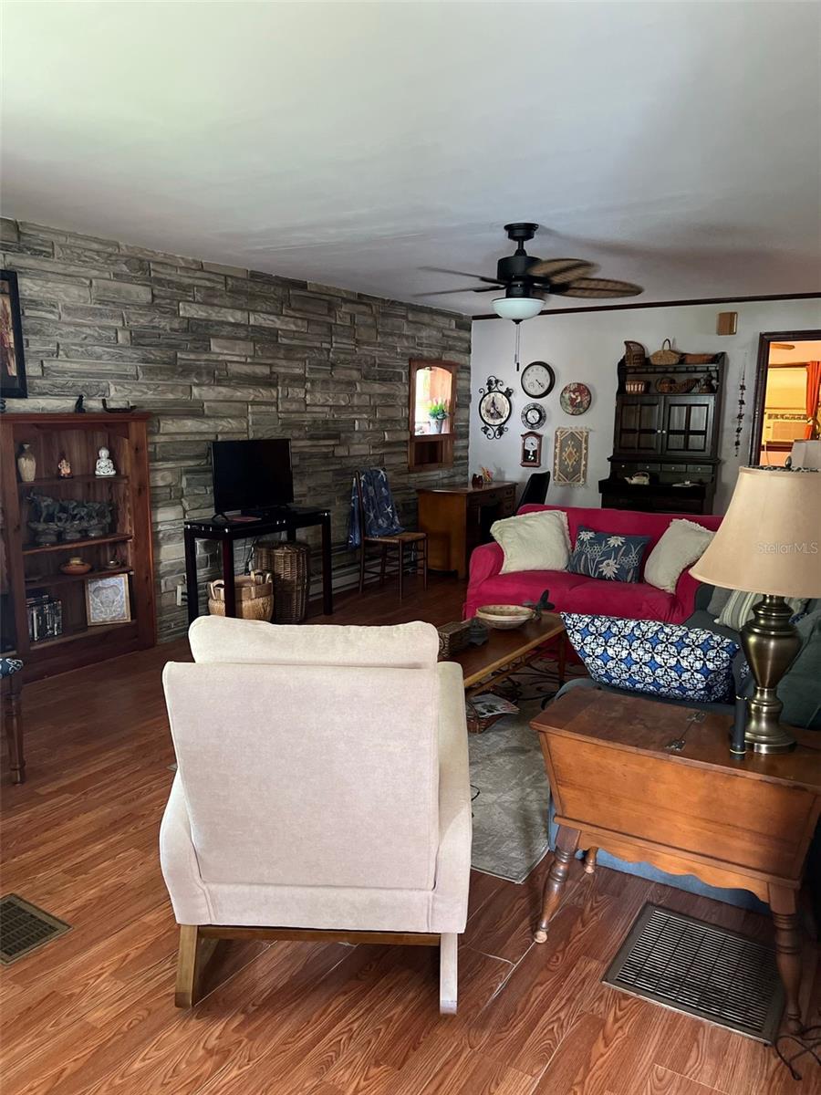 REGENCY COVE A COOPERATIVE - Residential Lease