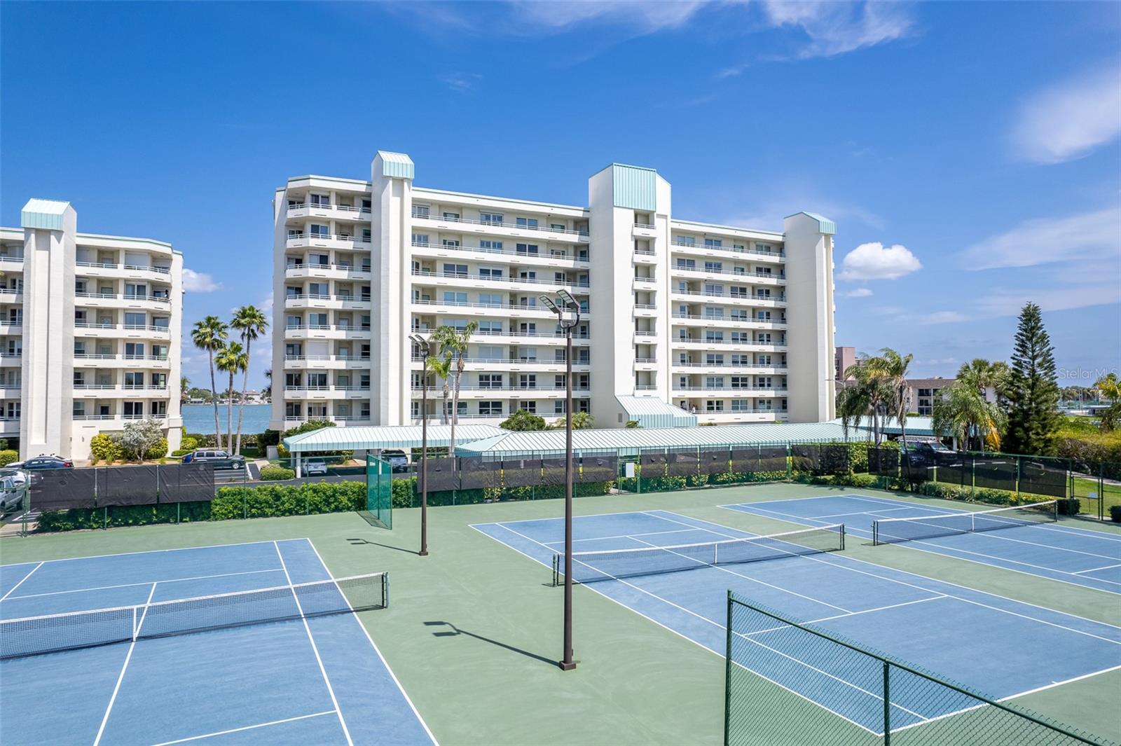 HARBOURSIDE CONDO - Residential