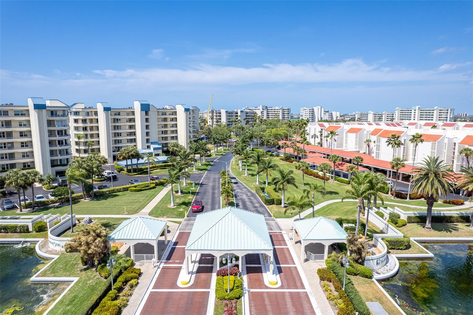 HARBOURSIDE CONDO - Residential