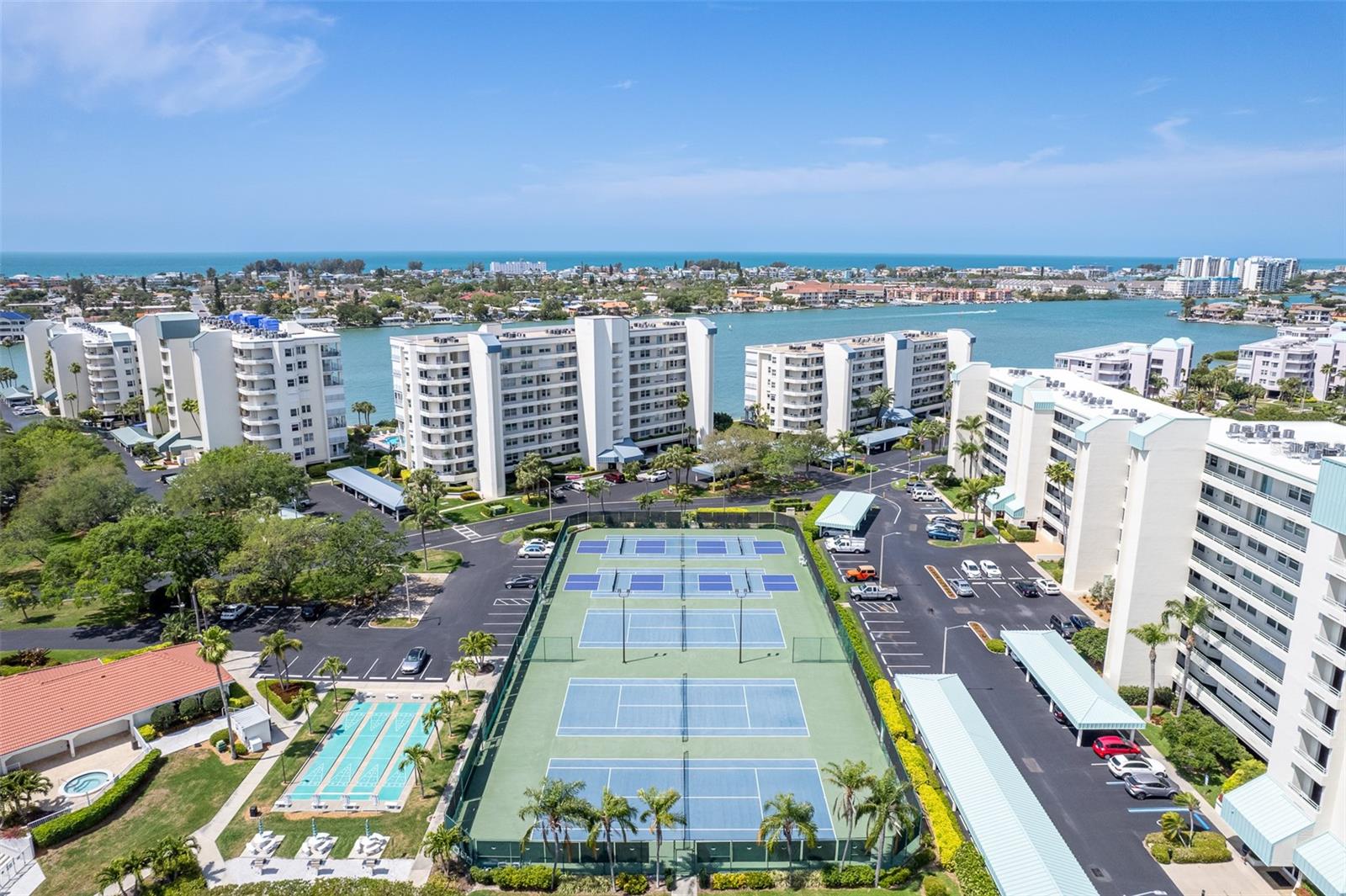 HARBOURSIDE CONDO - Residential