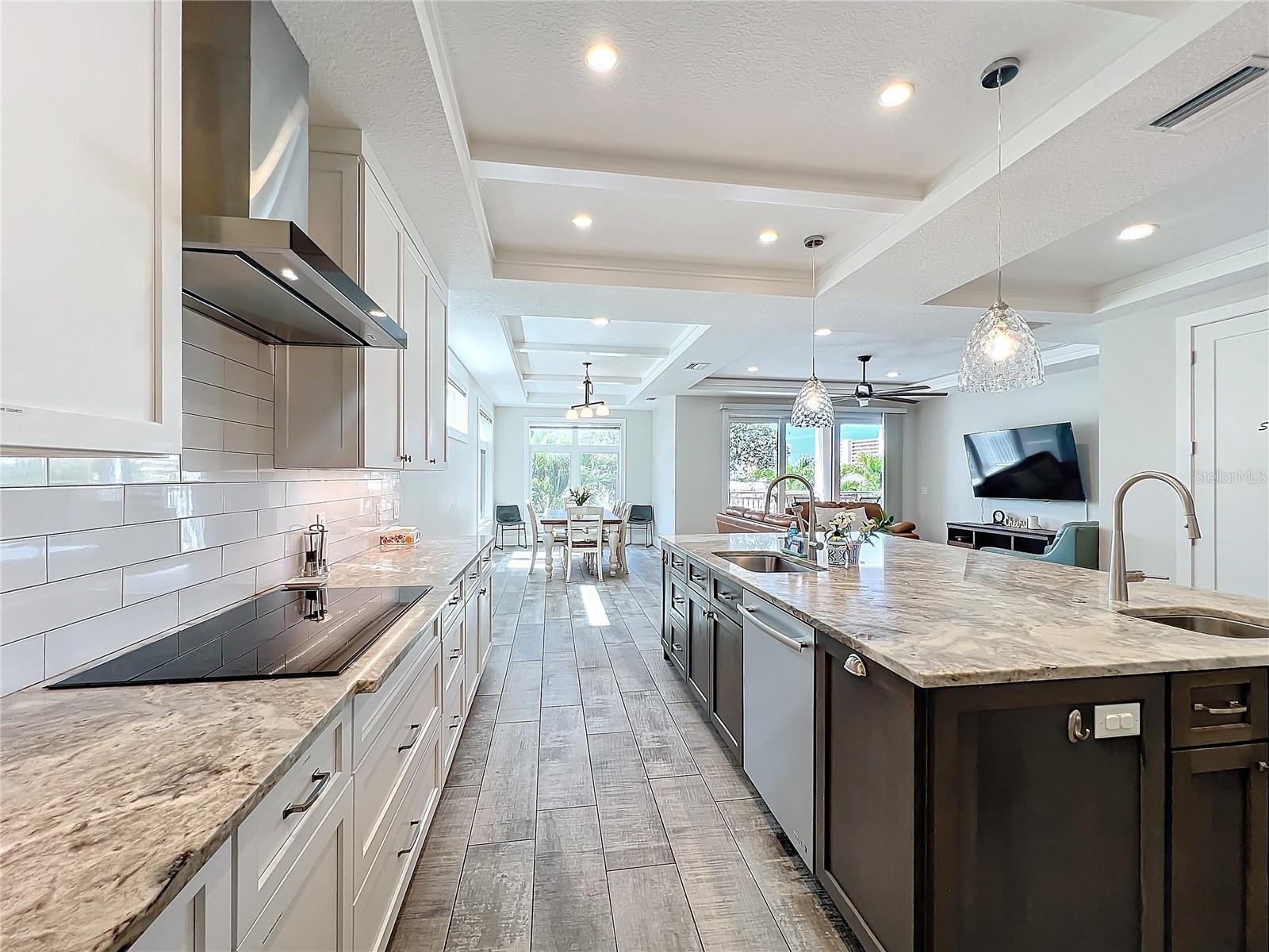 1204 DERBY LANE