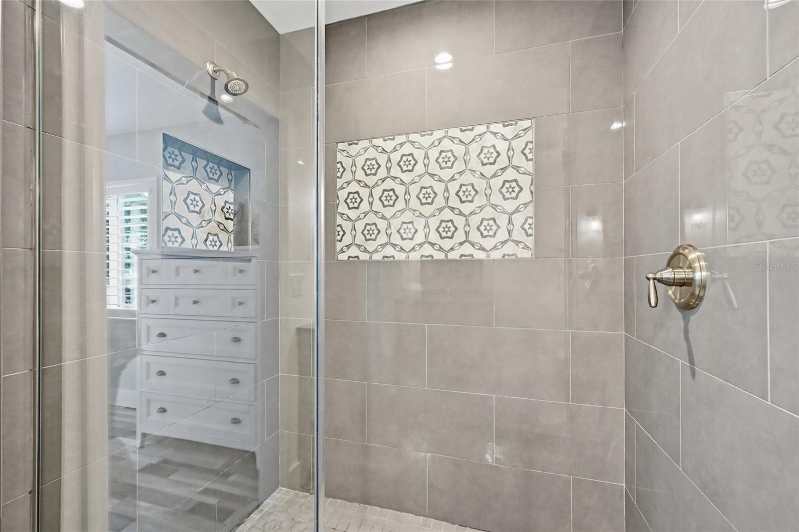 SHORE ACRES - Residential