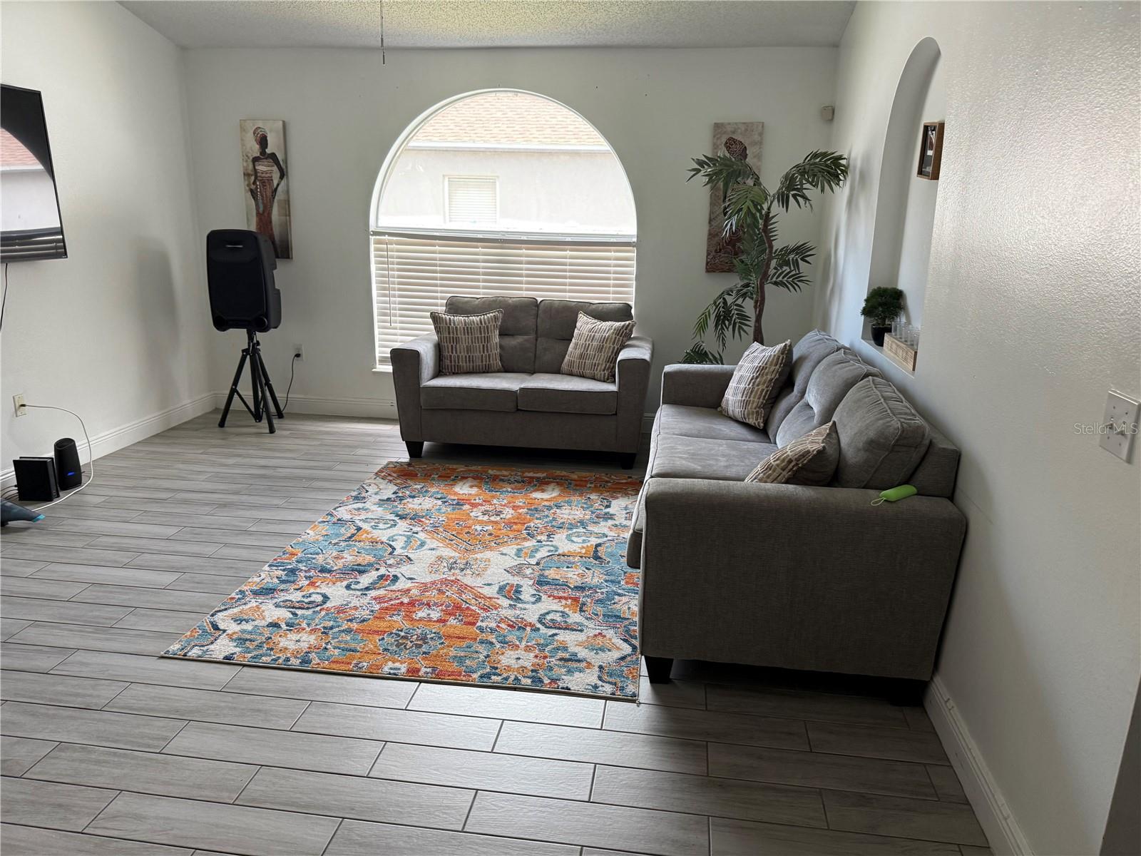 5118 LAVAL DRIVE