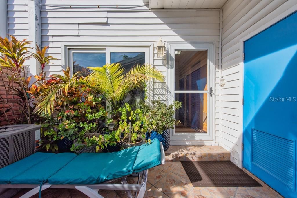 Photo of 1411 Water View Drive W, Largo, FL 33771 (MLS # TB8464442)