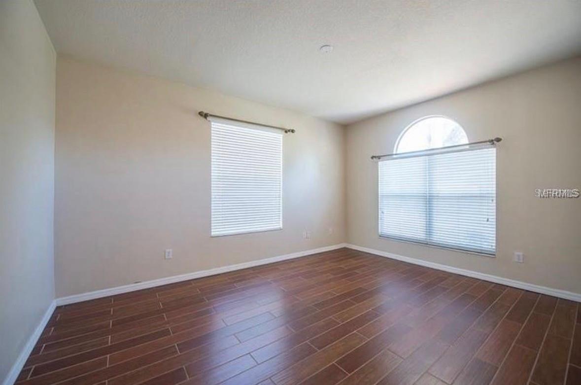 BRENTWOOD HILLS TR C - Commercial Lease