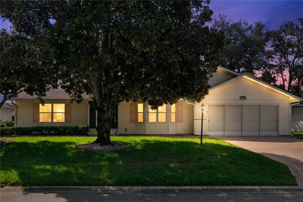 Photo of 26744 Racquet Circle, Leesburg, FL 34748 (MLS # G5116861)