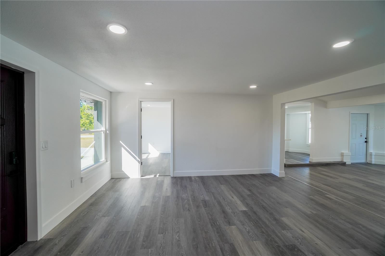 VENICE GARDENS - Residential