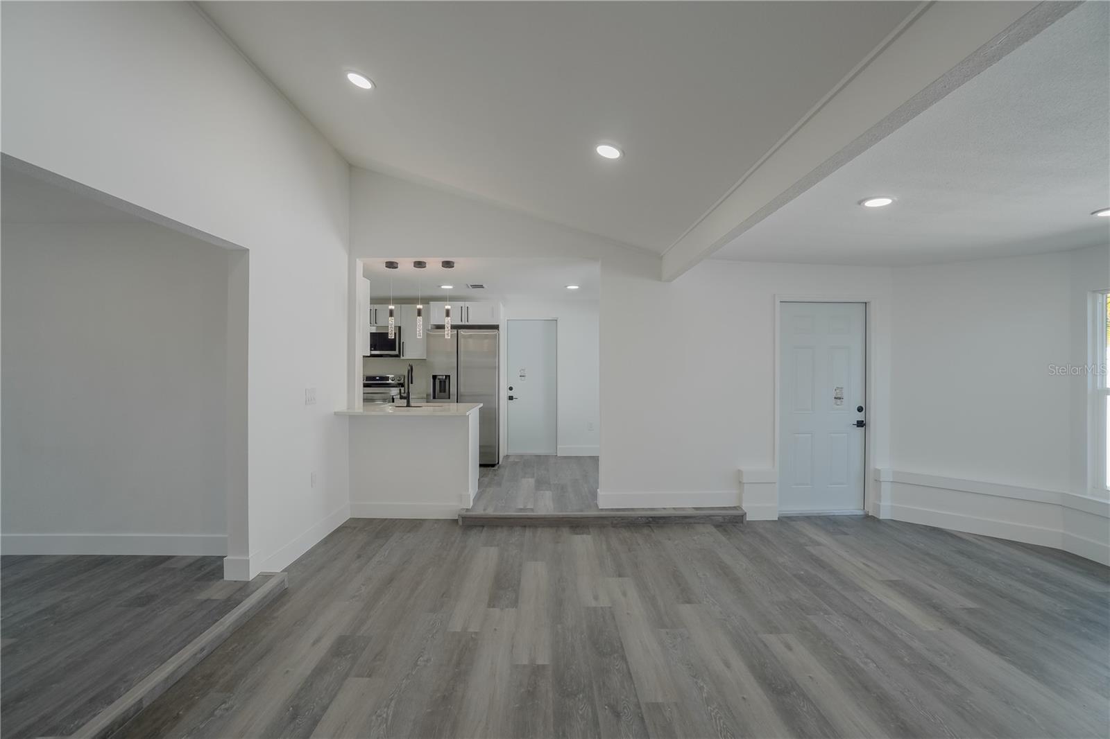 VENICE GARDENS - Residential