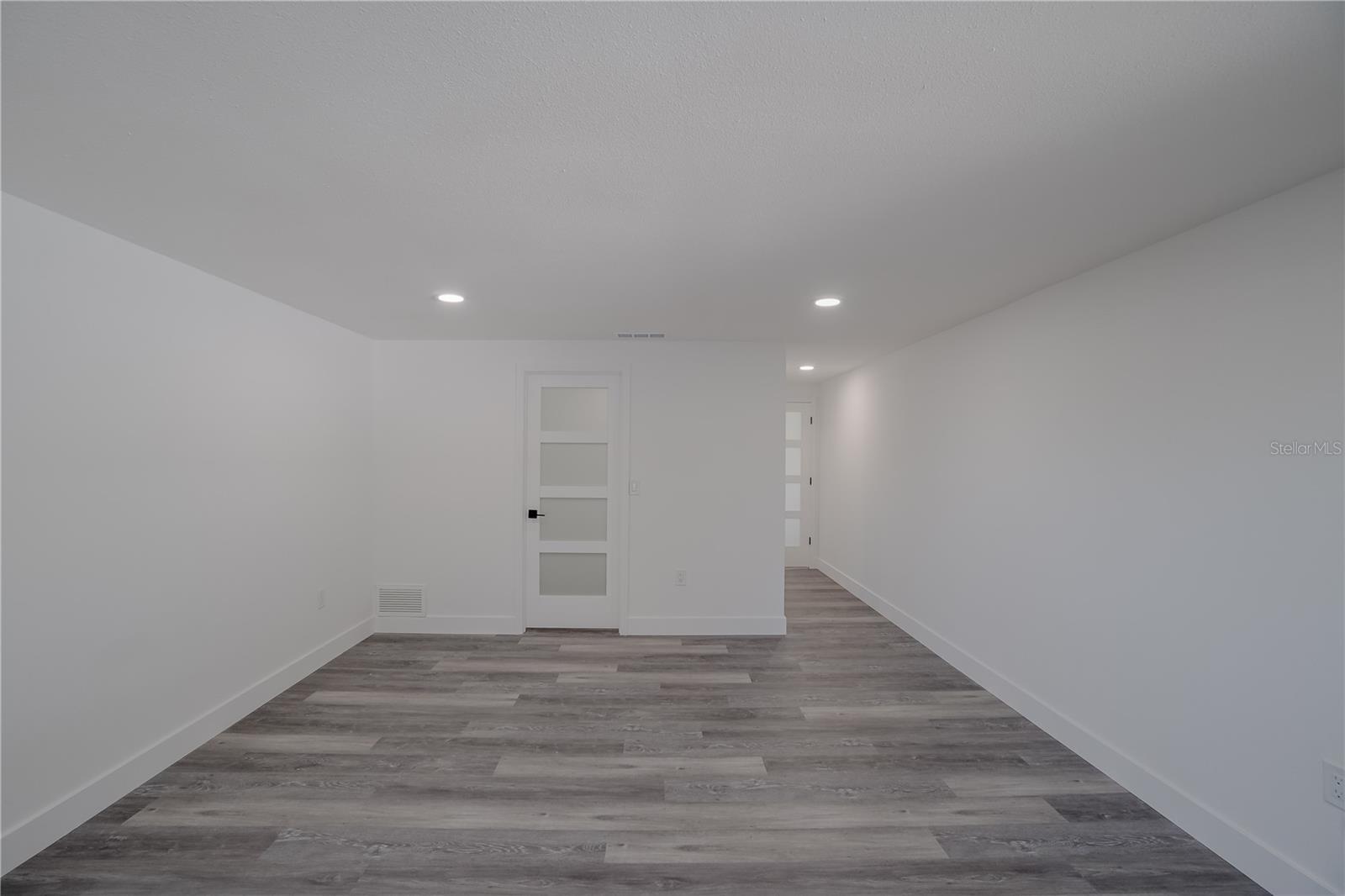 VENICE GARDENS - Residential