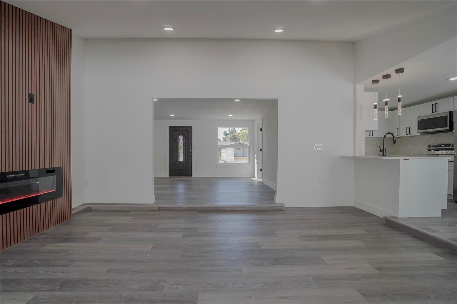 VENICE GARDENS - Residential