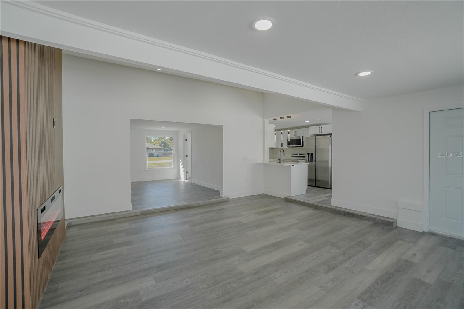 VENICE GARDENS - Residential