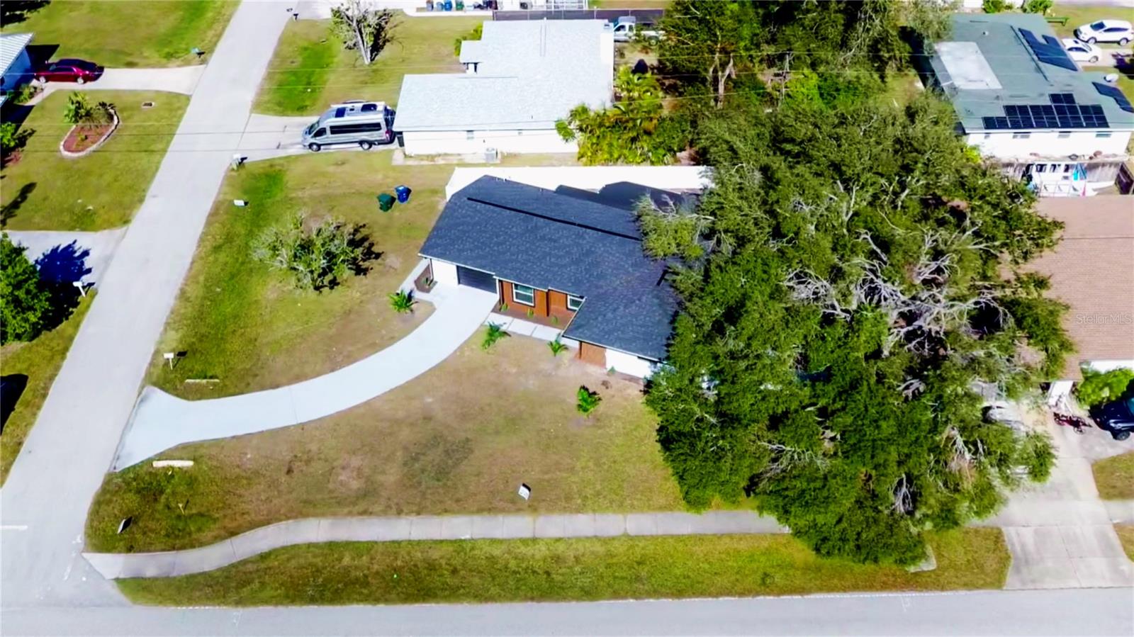 VENICE GARDENS - Residential