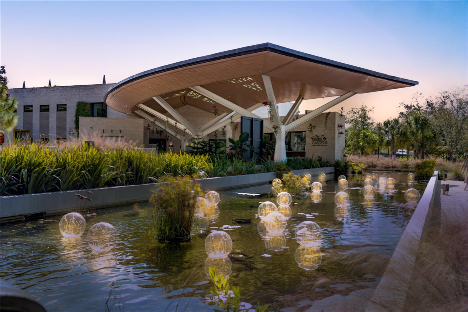 WALDORF ASTORIA - Residential