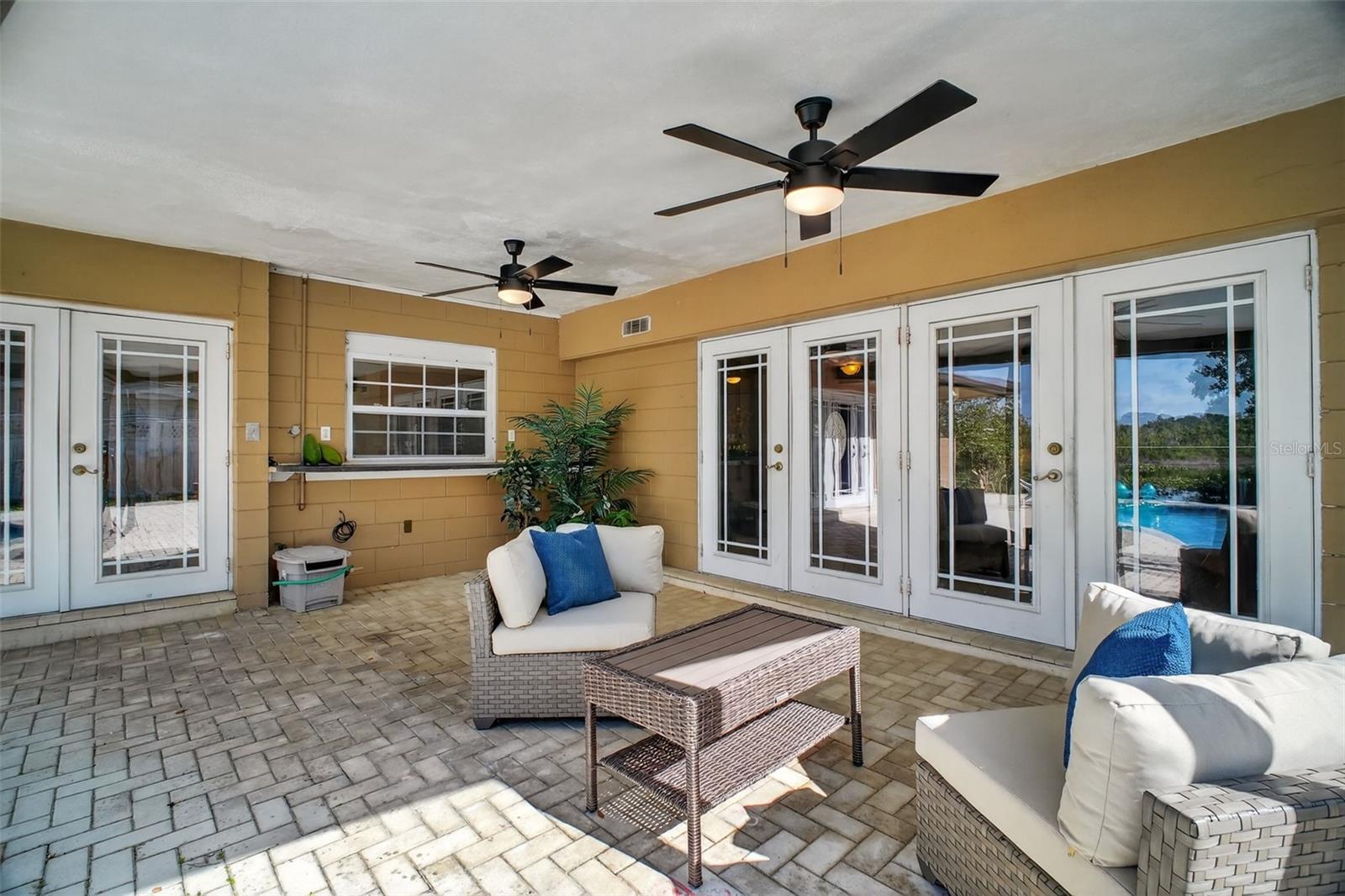 DOMMERICH HILLS 2 ND ADD - Residential