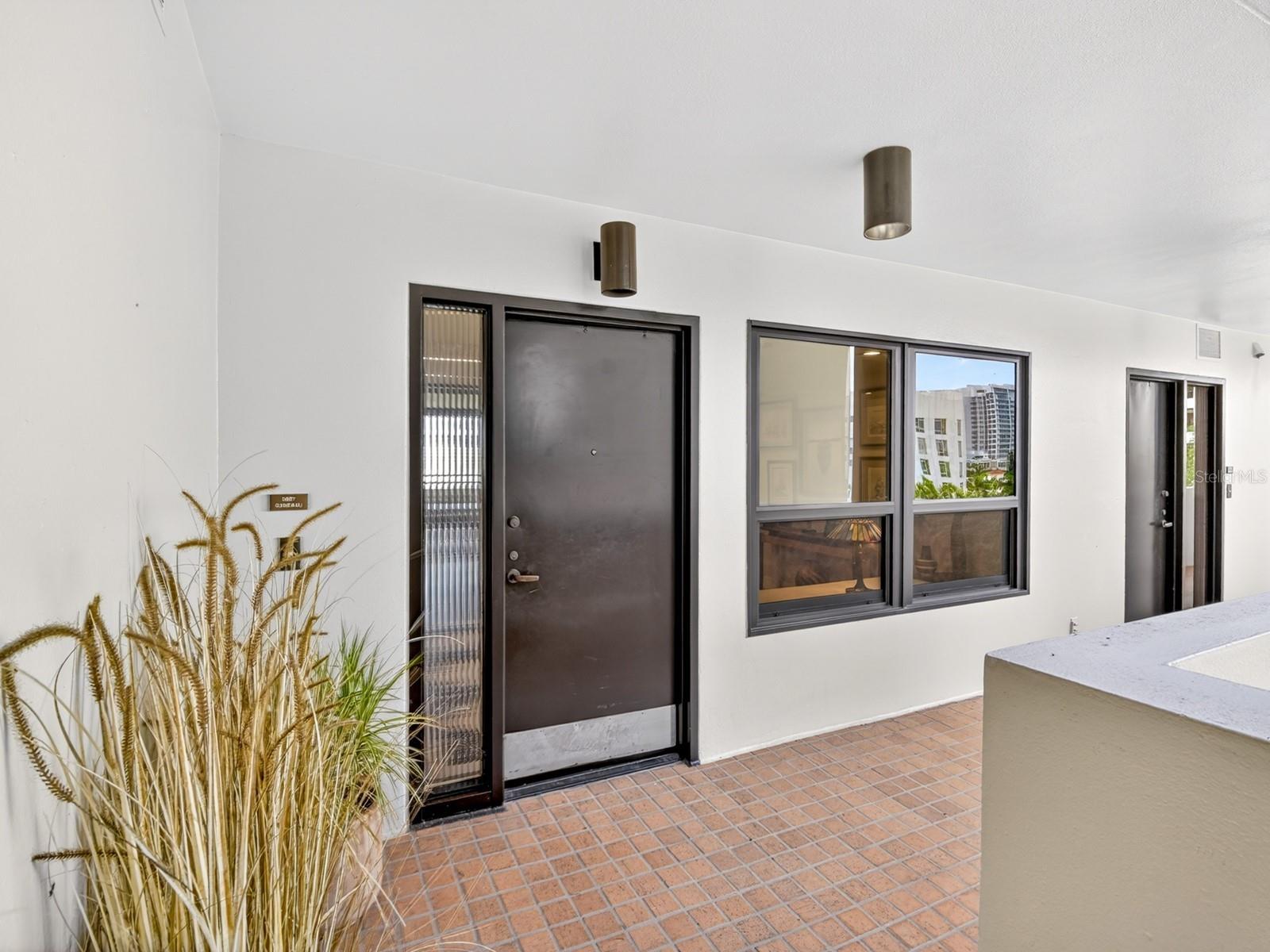 BAY PLAZA - Residential