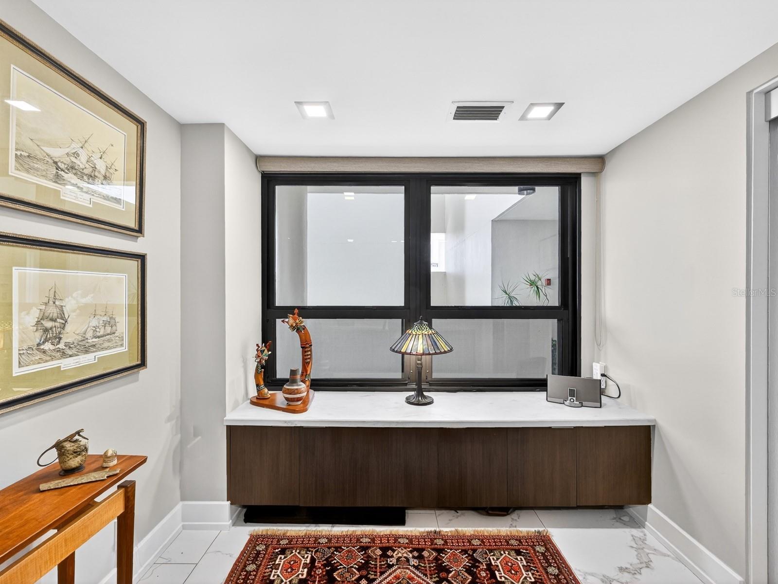 BAY PLAZA - Residential