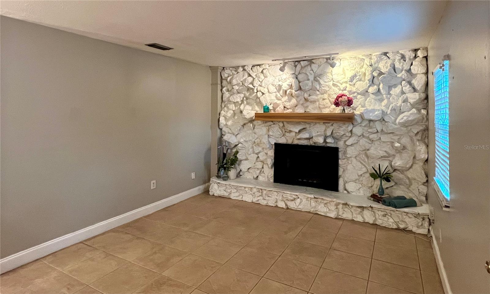 DREWS JOHN H SUB BLKS 11 TO 1 - Residential