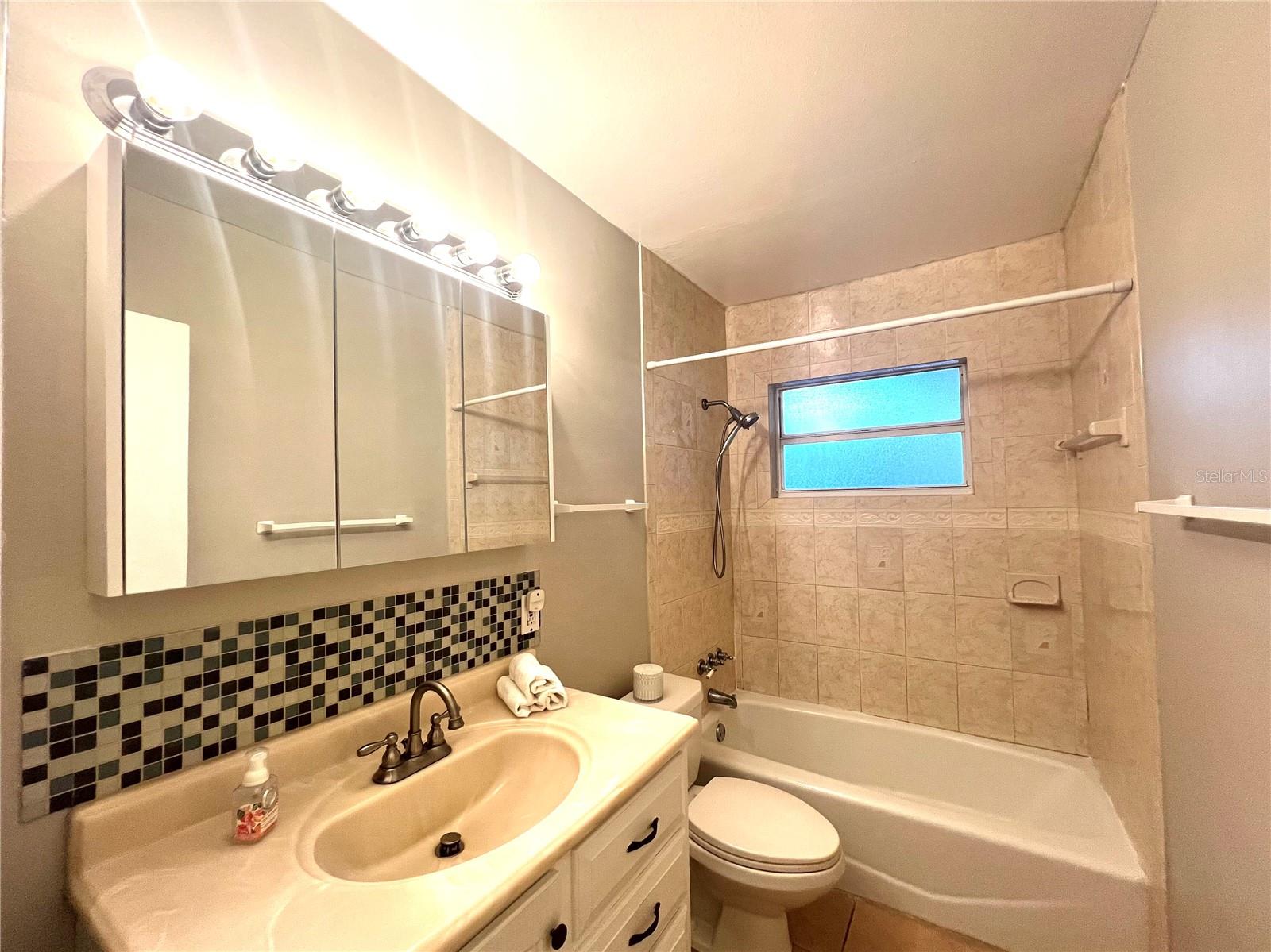 DREWS JOHN H SUB BLKS 11 TO 1 - Residential