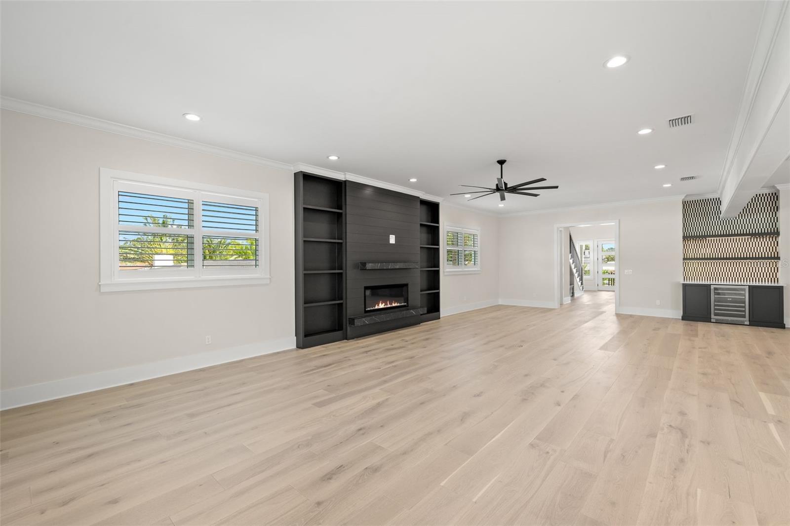 WEST SHORE CREST - Residential