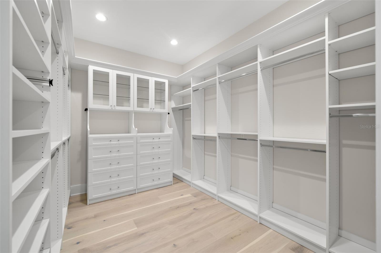 WEST SHORE CREST - Residential