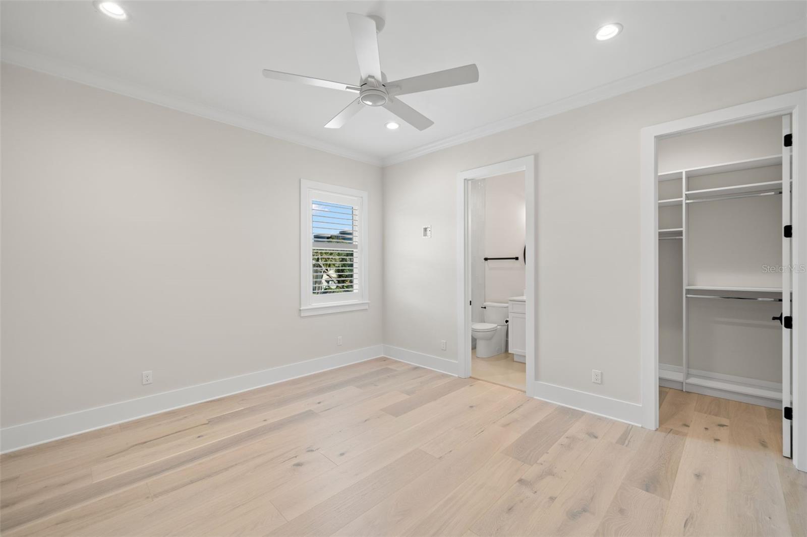 WEST SHORE CREST - Residential