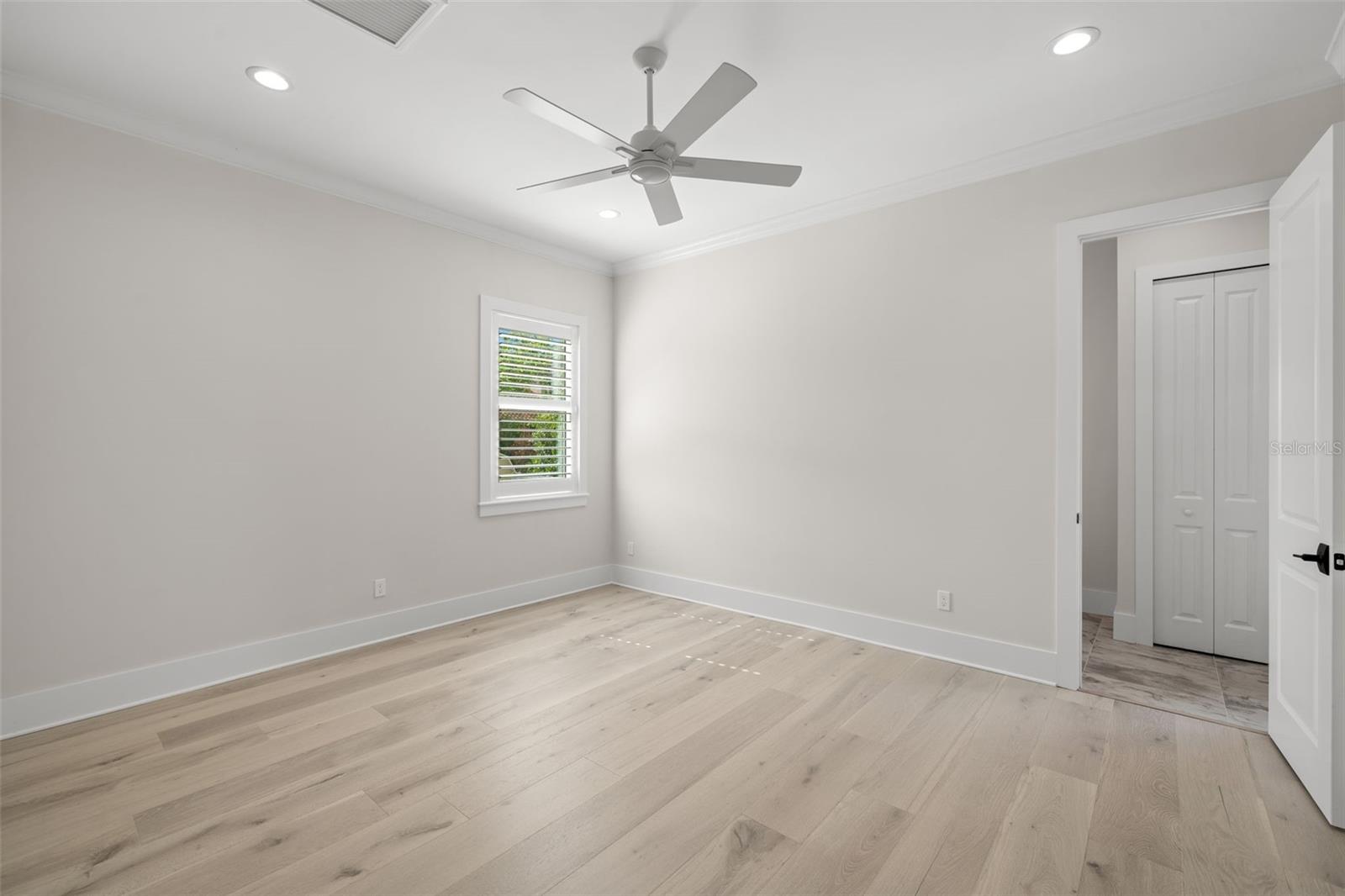 WEST SHORE CREST - Residential